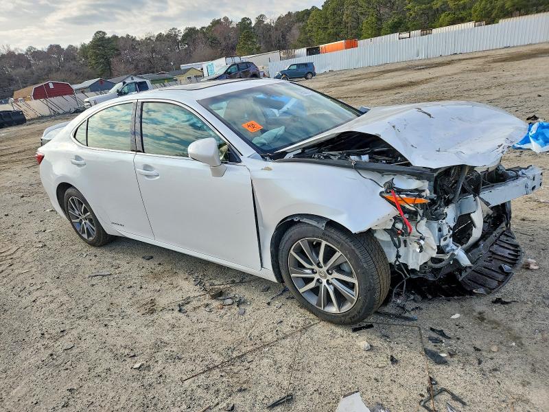 Photo 4 from auction – 2016 LEXUS ES 300H with VIN JTHBW1GG9G2116634