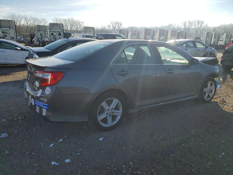 Photo 3 from auction – 2014 TOYOTA CAMRY with VIN 4T1BF1FK2EU320549