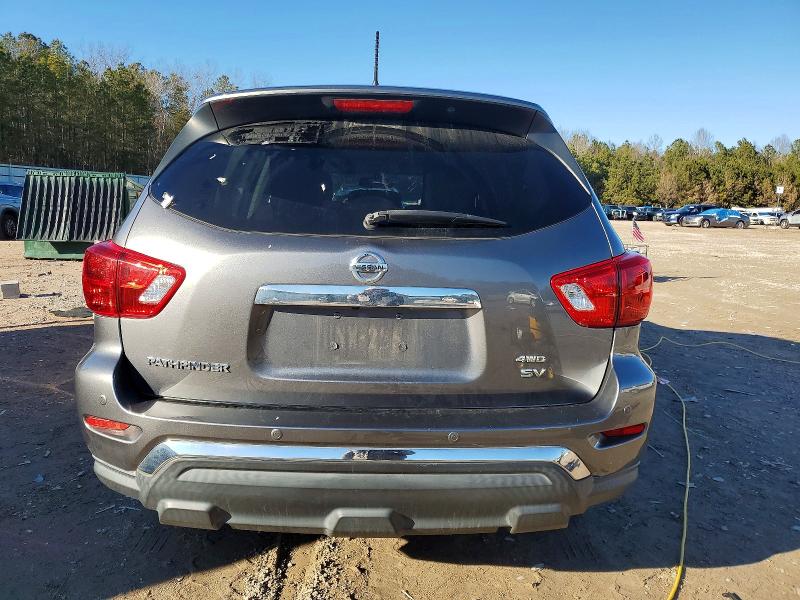 Photo 6 from auction – 2017 NISSAN PATHFINDER with VIN 5N1DR2MM8HC630435