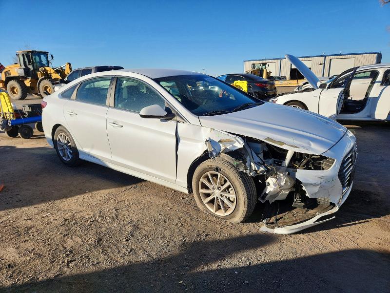 Photo 4 from auction – 2018 HYUNDAI SONATA with VIN 5NPE24AA5JH670419