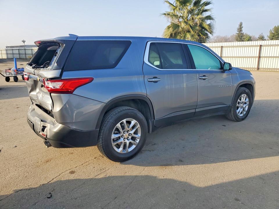 Photo 3 from auction – 2020 CHEVROLET TRAVERSE with VIN 1GNERFKWXLJ268978