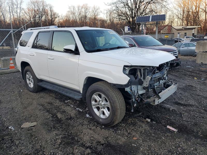 Photo 4 from auction – 2016 TOYOTA 4RUNNER SR with VIN JTEBU5JR0G5312481
