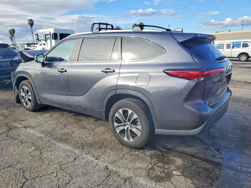 Zdjęcie 2 z aukcji – 2023 TOYOTA HIGHLANDER z VIN 5TDKDRAH5PS525245