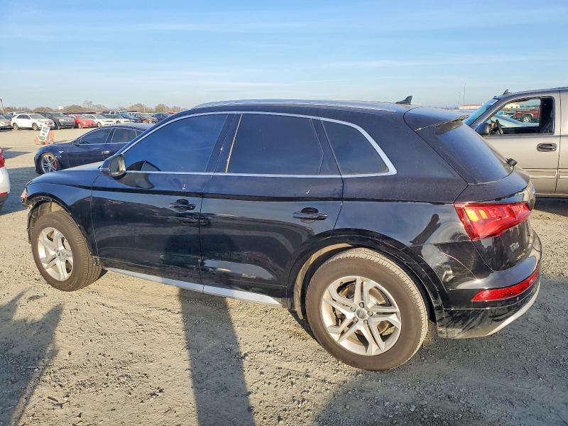 Photo 2 from auction – 2018 AUDI Q5 PREMIUM with VIN WA1BNAFY0J2223796