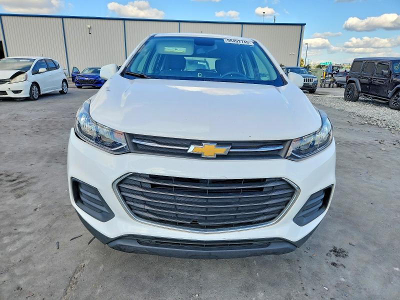 Photo 5 from auction – 2020 CHEVROLET TRAX LS with VIN 3GNCJKSB5LL135509