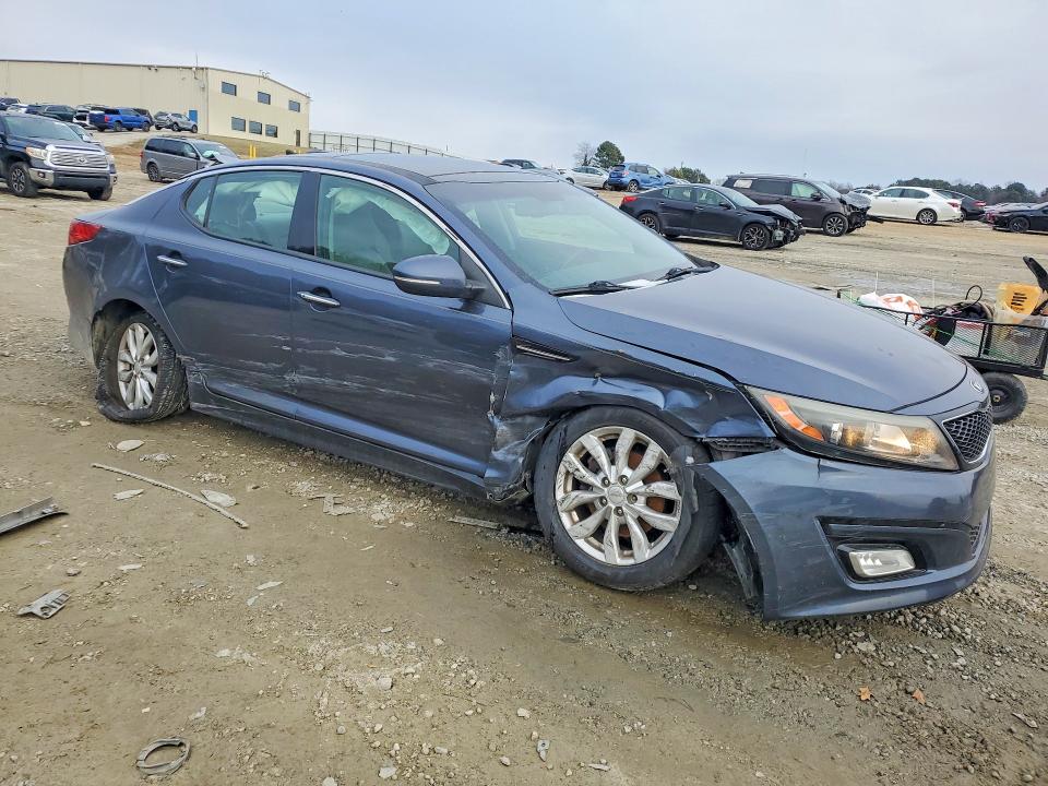 Photo 4 from auction – 2015 KIA OPTIMA with VIN 5XXGN4A79FG403758