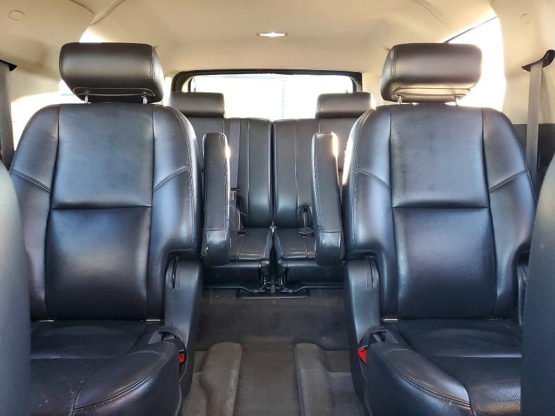 Photo 10 from auction – 2010 CHEVROLET SUBURBAN C with VIN 1GNUCKE08AR181172