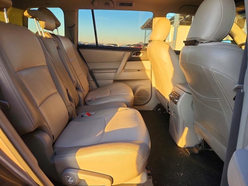 Photo 11 from auction – 2013 TOYOTA HIGHLANDER with VIN JTEBC3EH8D2016078