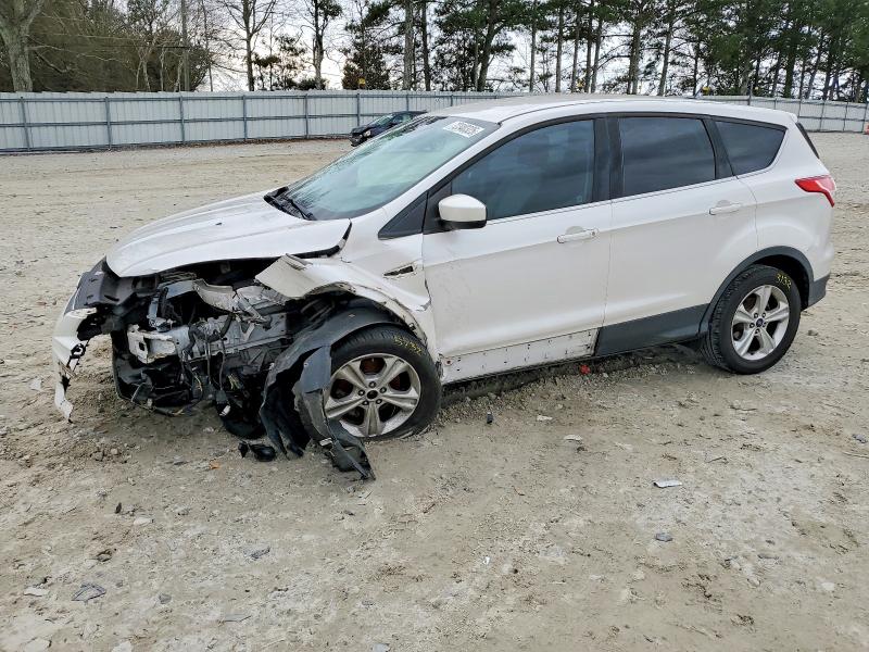 FORD ESCAPE SE 2016 with VIN 1FMCU0GX0GUB24921 - Photo from auction