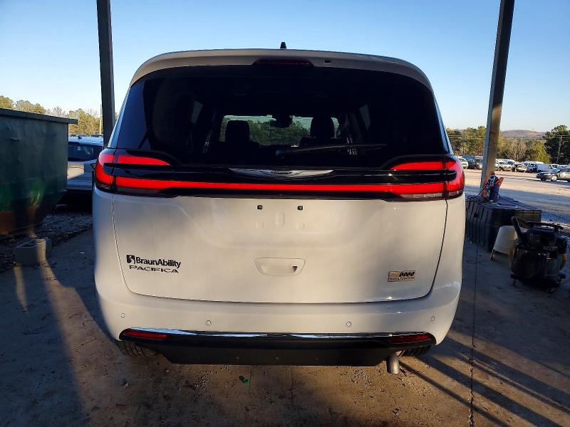 Photo 6 from auction – 2024 CHRYSLER PACIFICA T with VIN 2C4RC1BG6RR112383