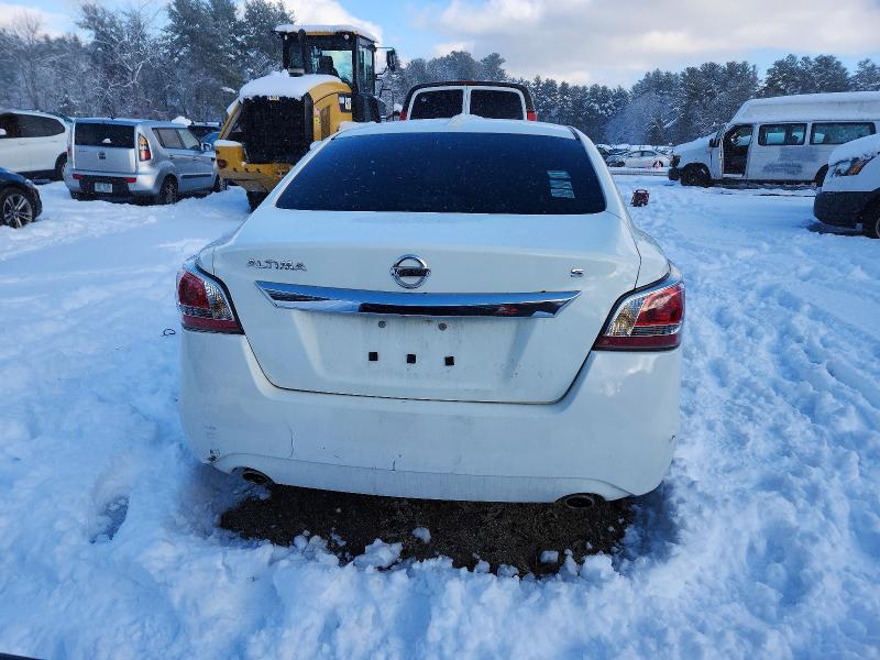 Photo 6 from auction – 2015 NISSAN ALTIMA 2.5 with VIN 1N4AL3AP2FN891273