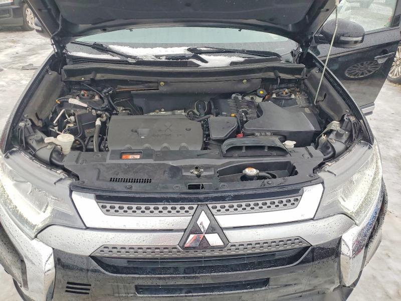 Photo 12 from auction – 2019 MITSUBISHI OUTLANDER with VIN JA4AZ3A35KZ018488