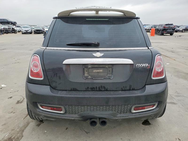 Photo 6 from auction – 2012 MINI COOPER S with VIN WMWSV3C58CTY17123
