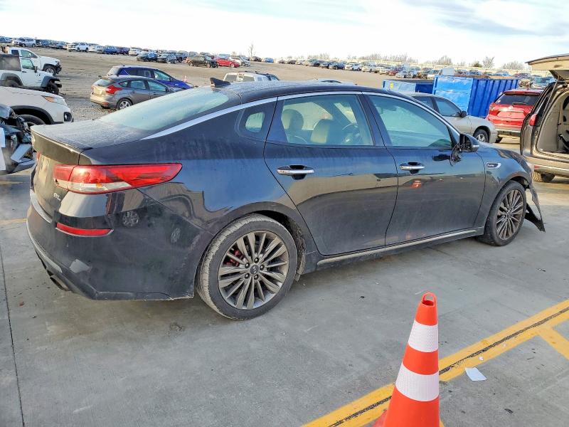 Photo 3 from auction – 2019 KIA OPTIMA with VIN 5XXGV4L27KG330823