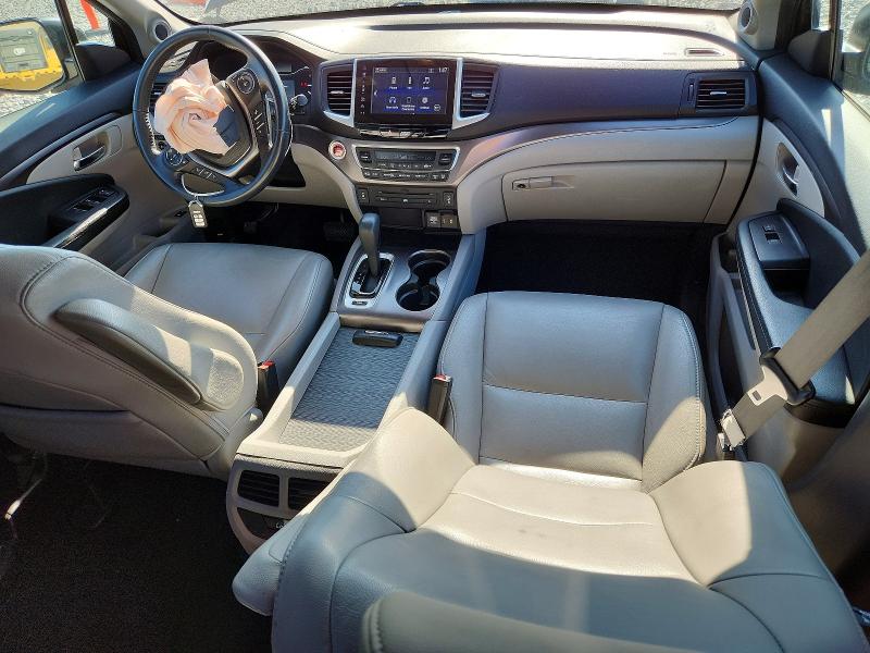 Photo 8 from auction – 2017 HONDA PILOT with VIN 5FNYF5H82HB005786