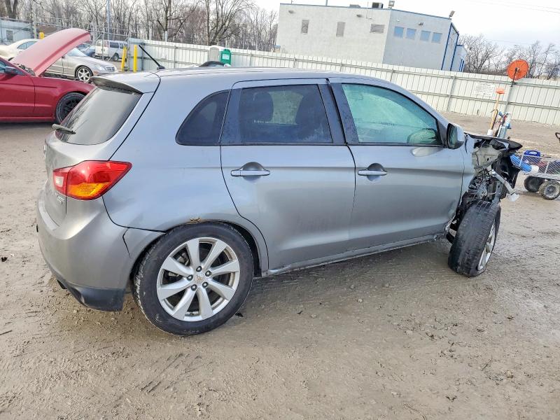 Photo 3 from auction – 2015 MITSUBISHI OUTLANDER with VIN 4A4AR3AU8FE052543