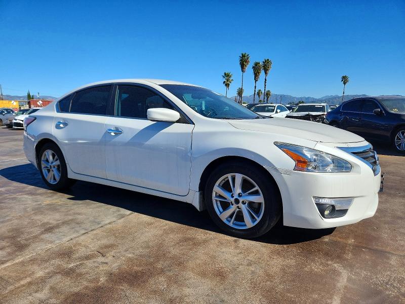 Фото 4 с аукциона – 2015 NISSAN ALTIMA 2.5 с VIN 1N4AL3AP2FC147751