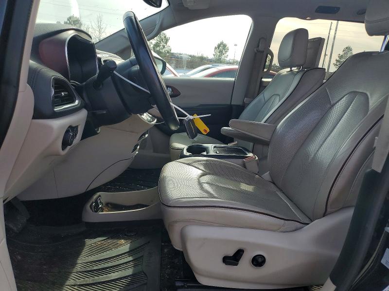 Photo 7 from auction – 2017 CHRYSLER PACIFICA L with VIN 2C4RC1GGXHR763085