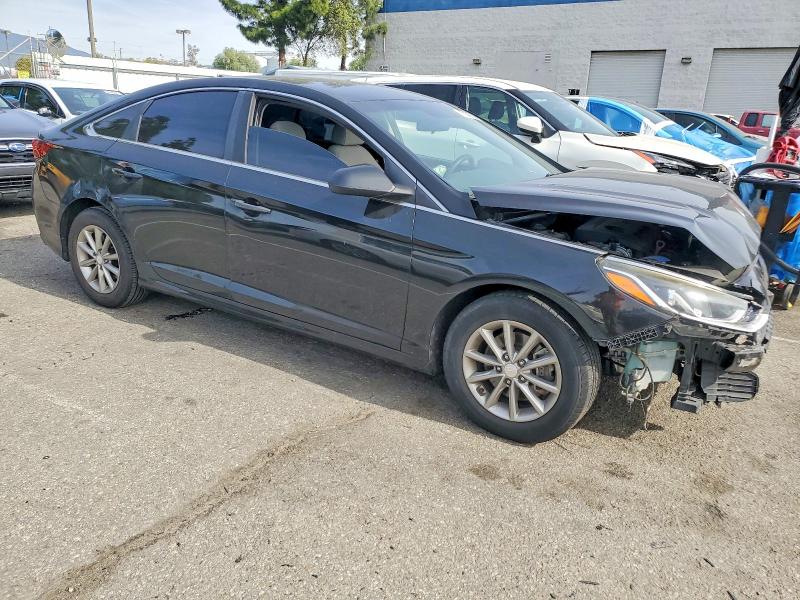 Photo 4 from auction – 2019 HYUNDAI SONATA with VIN 5NPE24AF6KH750857