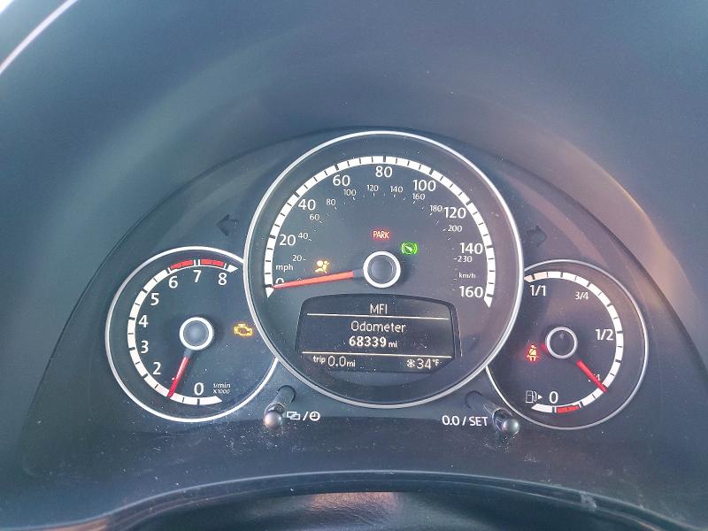 Photo 9 from auction – 2016 VOLKSWAGEN BEETLE with VIN 3VWF17AT3GM632360