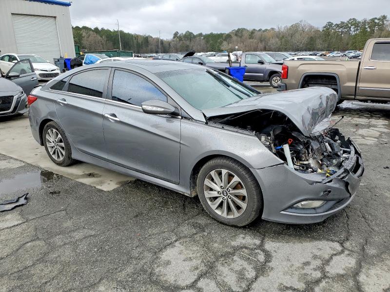 Photo 4 from auction – 2014 HYUNDAI SONATA with VIN 5NPEC4ACXEH825342