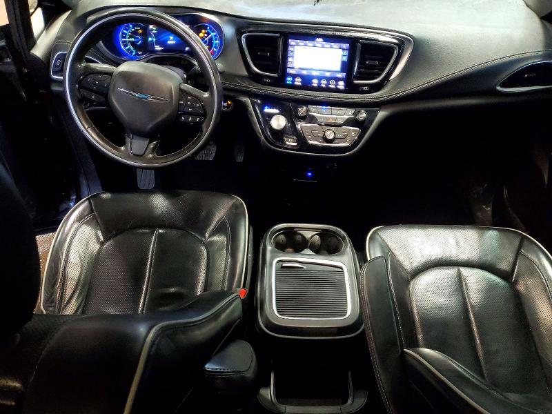 Photo 8 from auction – 2019 CHRYSLER PACIFICA with VIN 2C4RC1N78KR616824