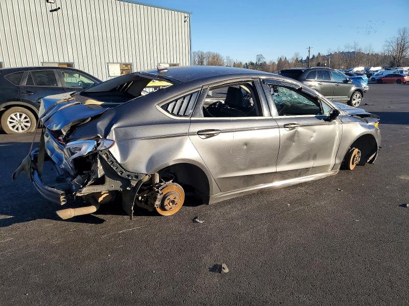 Photo 3 from auction – 2020 FORD FUSION SEL with VIN 3FA6P0CD2LR175719