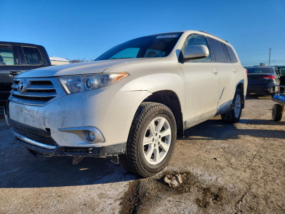TOYOTA HIGHLANDER 2012 with VIN 5TDBK3EH0CS139095 - Photo from auction