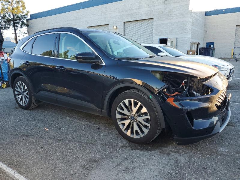 Photo 4 from auction – 2021 FORD ESCAPE with VIN 1FMCU0DZ0MUB12334