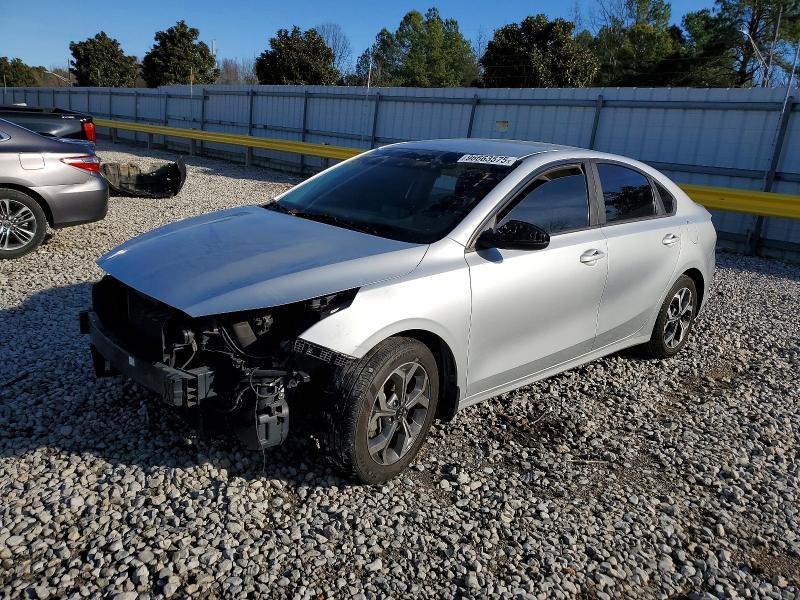KIA FORTE FE 2020 with VIN 3KPF24AD0LE140929 - Photo from auction