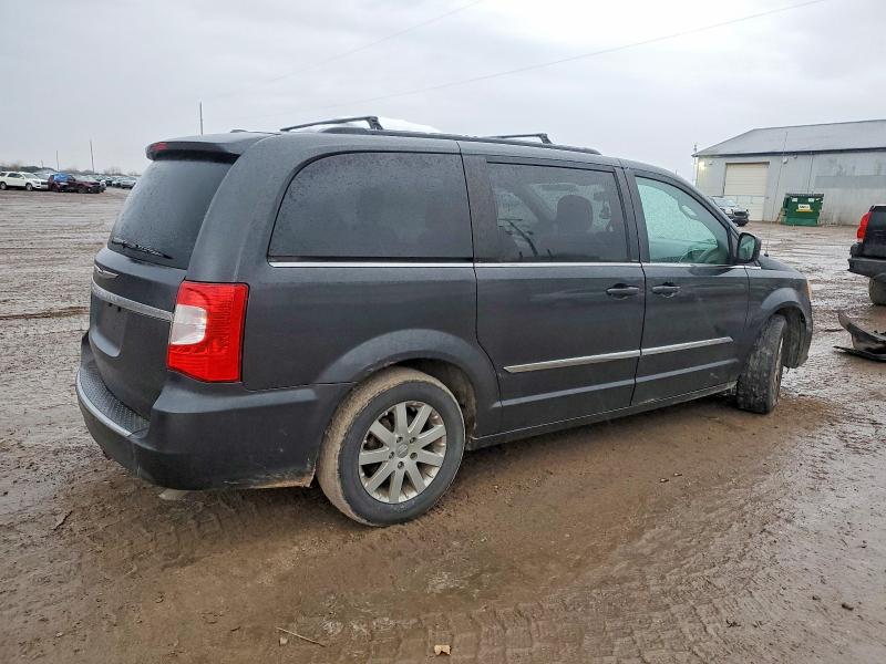 Photo 3 from auction – 2011 CHRYSLER TOWN & COU with VIN 2A4RR8DGXBR677725