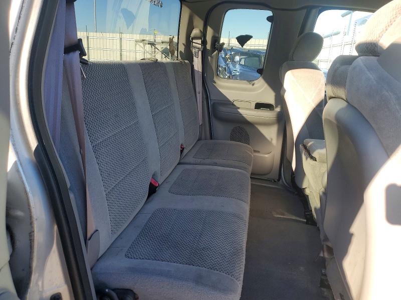 Photo 10 from auction – 2002 FORD F150 with VIN 1FTRX17W42NB26340