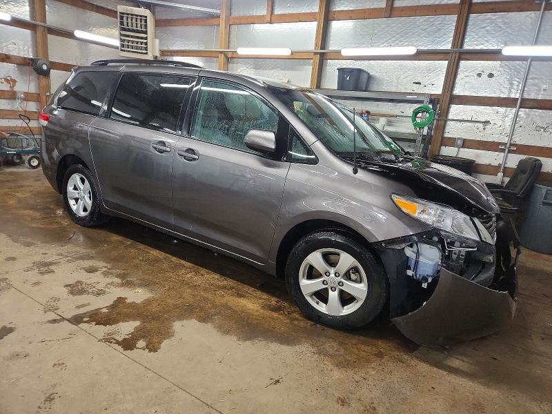 Photo 4 from auction – 2012 TOYOTA SIENNA LE with VIN 5TDKK3DC7CS277156