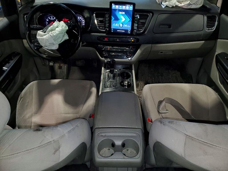 Photo 8 from auction – 2016 KIA SEDONA with VIN KNDMB5C11G6186944