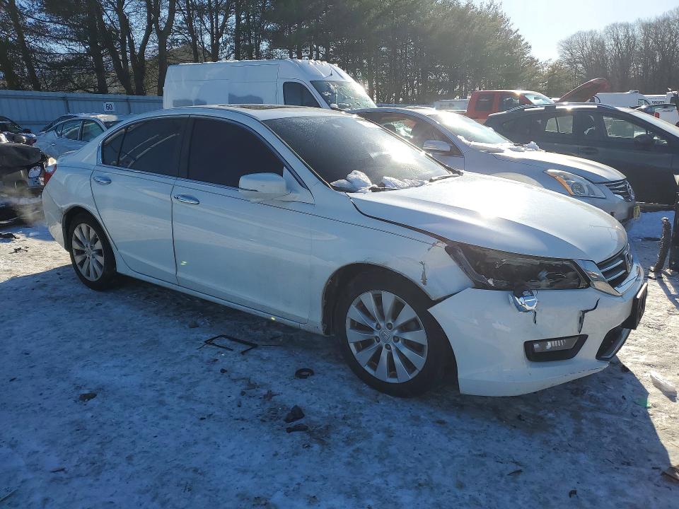 Photo 4 from auction – 2015 HONDA ACCORD EXL with VIN 1HGCR2F81FA115903