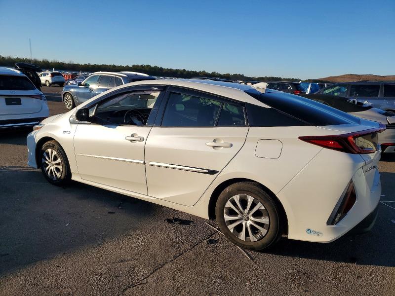 Photo 2 from auction – 2018 TOYOTA PRIUS PRIM with VIN JTDKARFP2J3101703