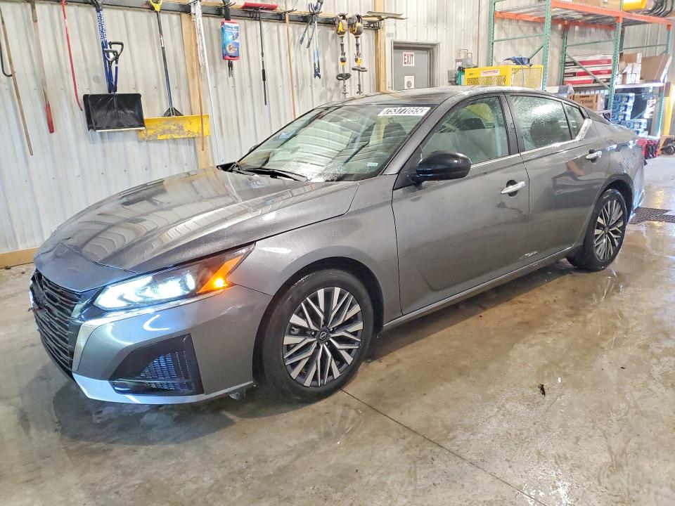 NISSAN ALTIMA SV 2025 with VIN 1N4BL4DV8SN404401 - Photo from auction