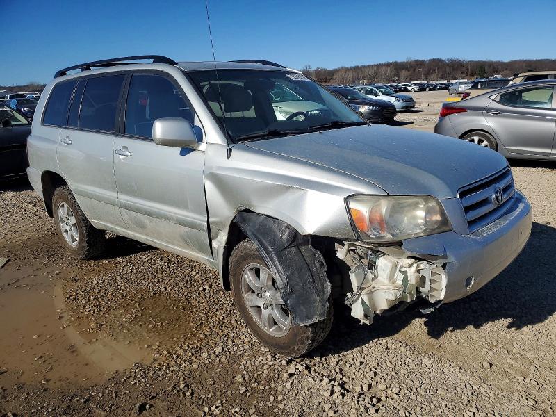 Photo 4 from auction – 2004 TOYOTA HIGHLANDER with VIN JTEEP21A540029418