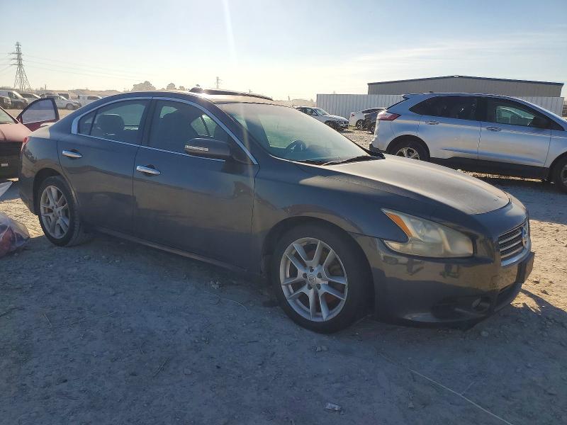Photo 4 from auction – 2011 NISSAN MAXIMA S with VIN 1N4AA5AP4BC824553
