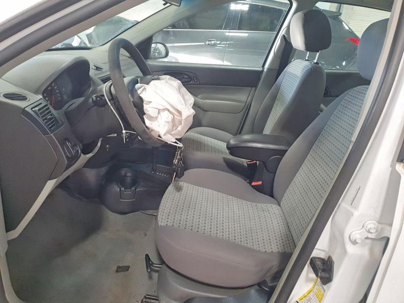 Photo 7 from auction – 2007 FORD FOCUS ZX4 with VIN 1FAHP34N67W152982