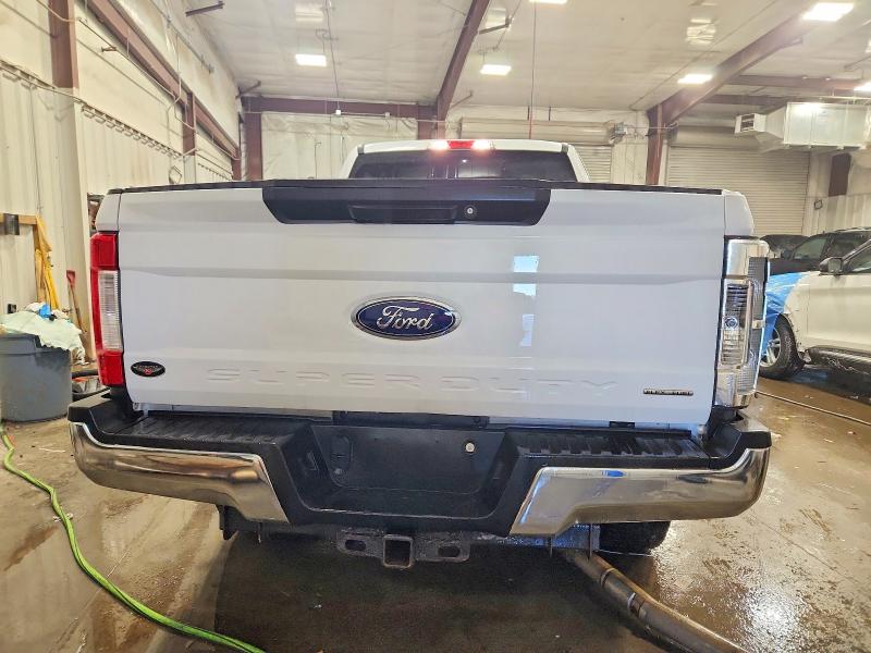 Photo 6 from auction – 2017 FORD F250 SUPER with VIN 1FT7W2B66HEB68119