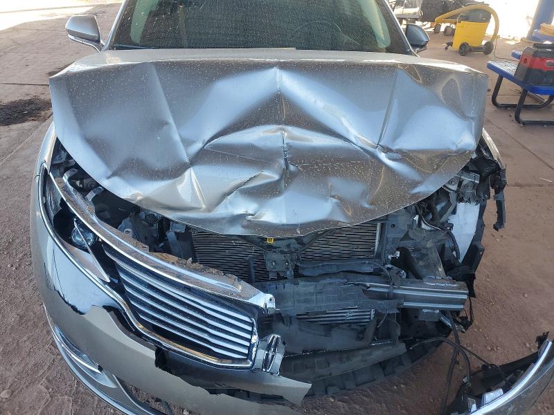 Photo 11 from auction – 2016 LINCOLN MKZ with VIN 3LN6L2G97GR602109