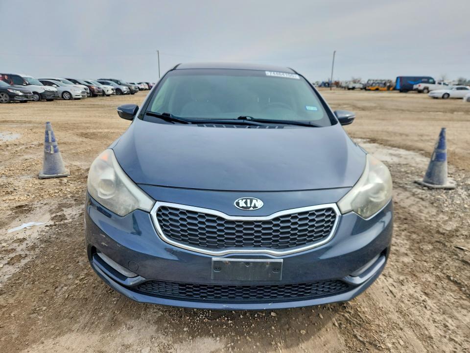 Photo 5 from auction – 2015 KIA FORTE LX with VIN KNAFX4A6XF5413973