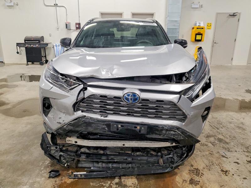 Photo 5 from auction – 2021 TOYOTA RAV4 XLE with VIN 2T3RWRFV2MW103693
