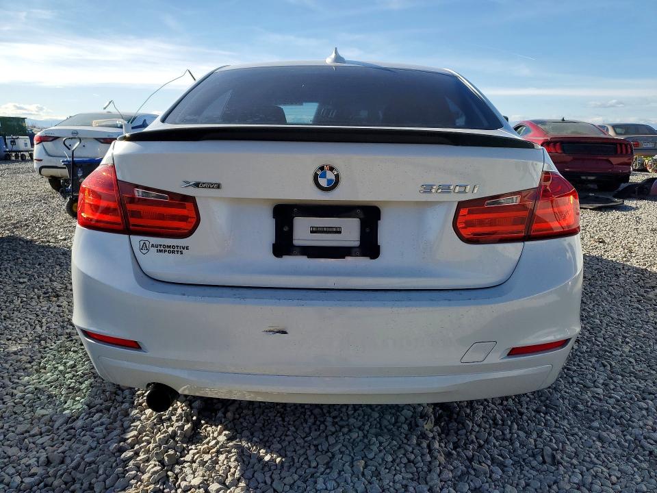 Photo 6 from auction – 2015 BMW 320 with VIN WBA3C3G58FNS73803