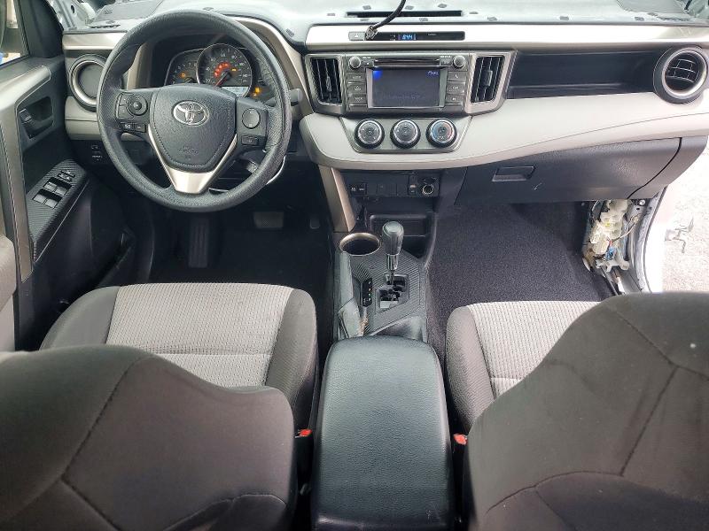 Photo 8 from auction – 2013 TOYOTA RAV4 LE with VIN JTMZFREV2DD020523