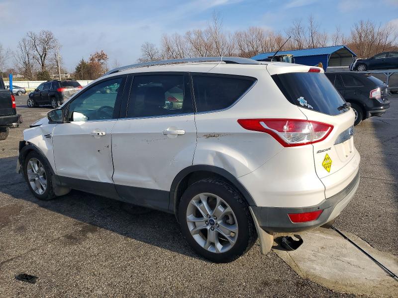 Zdjęcie 2 z aukcji – 2014 FORD ESCAPE z VIN 1FMCU9JX3EUE00468
