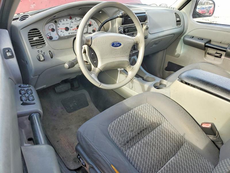 Photo 8 from auction – 2003 FORD EXPLORER S with VIN 1FMZU77E83UB57693