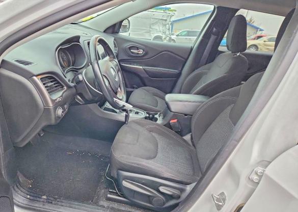 Photo 7 from auction – 2019 JEEP CHEROKEE L with VIN 1C4PJLCB9KD312419