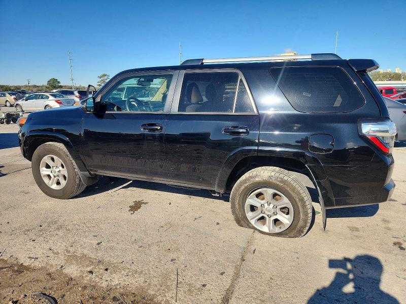 Photo 2 from auction – 2019 TOYOTA 4RUNNER with VIN JTEZU5JR7K5196817